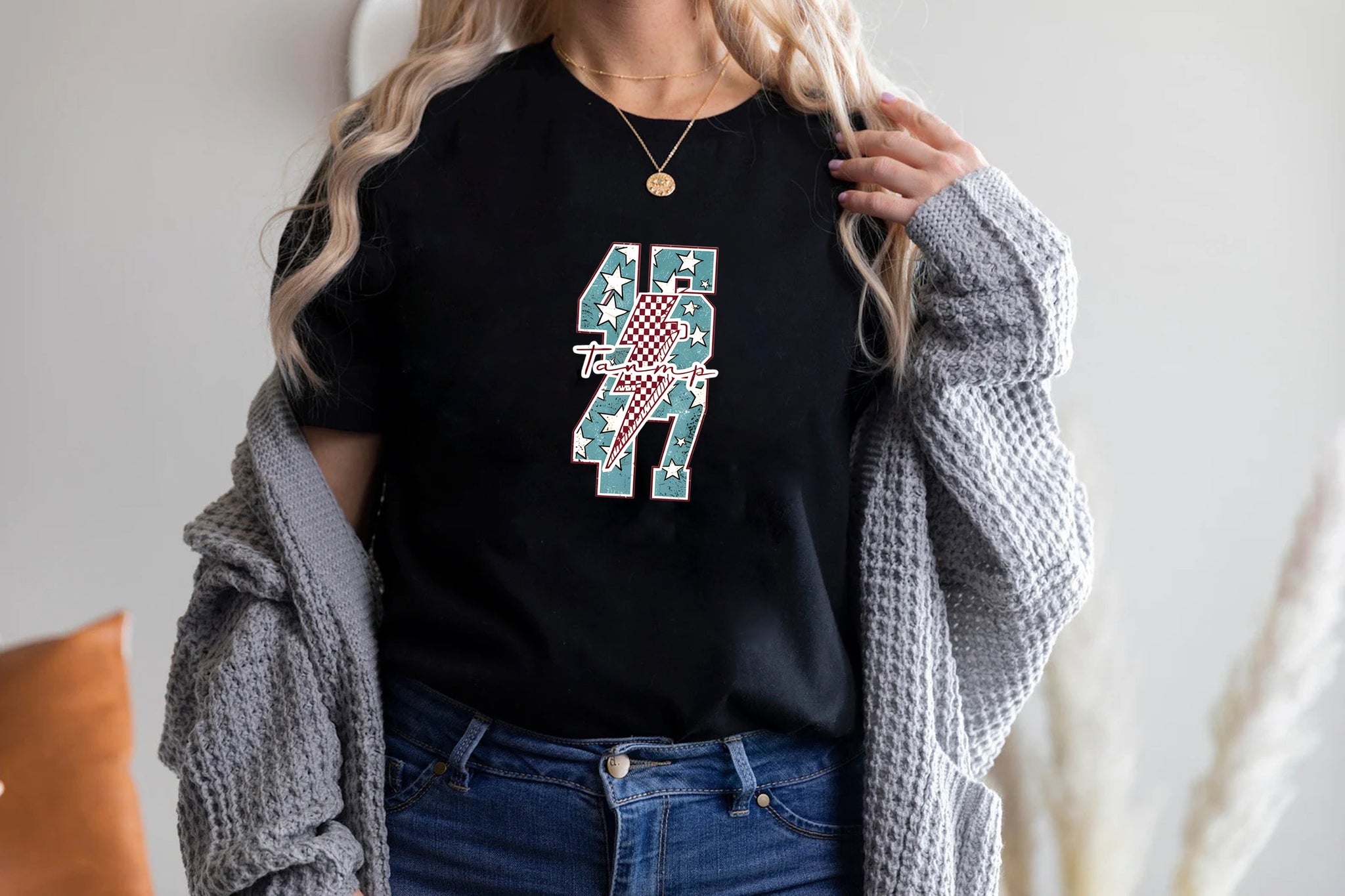 Women’s Graphic Number Tee – Lightning Bolt & Stars Print, Black Short Sleeve